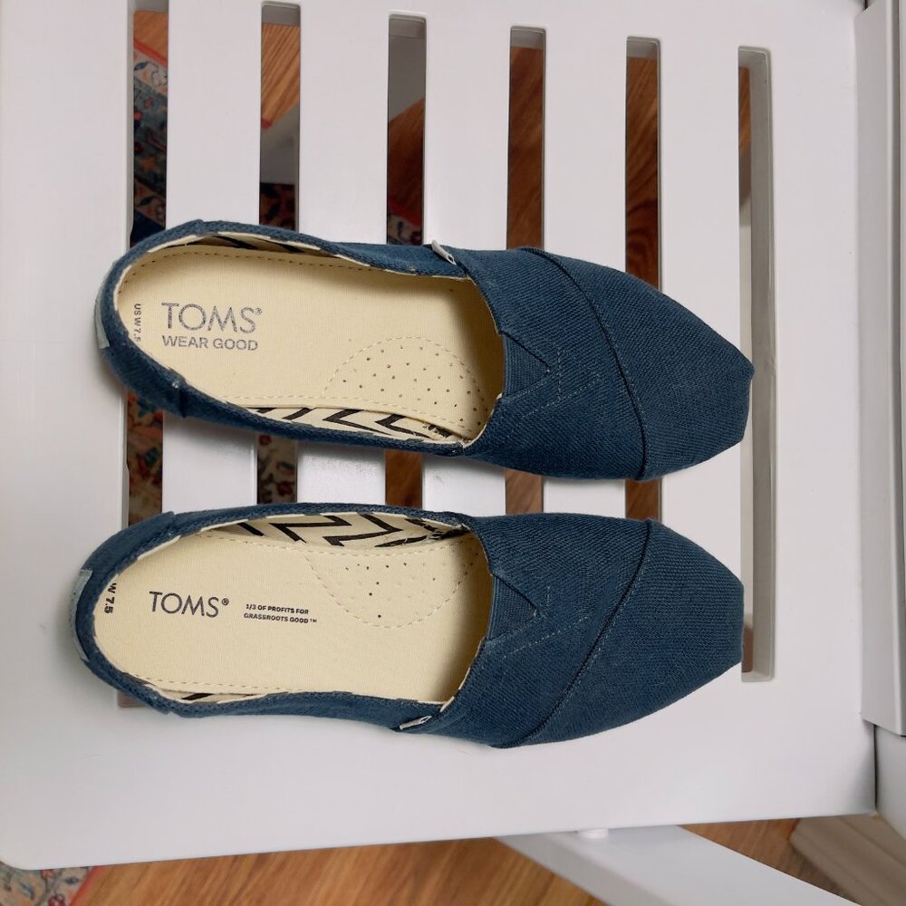 TOMS Classic Alpargata Majolica blue,  Canvas Women’s 7.5 slip ons